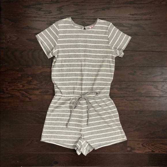 Pink Lily Pants - NWOT Pink Lily Boutique Romper, S